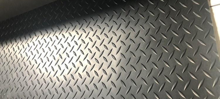 橡膠制品成型過程中常見加工問題淺析